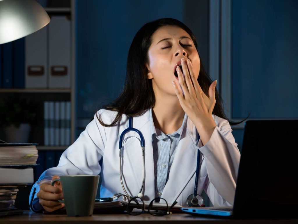 social malta Traer consecuencias del trabajo a turnos hada ideología